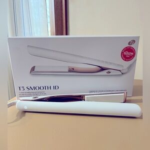 T3 Smooth ID Straightening Iron 1”